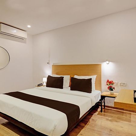 Hotel Qubic Near Igi Delhi Airport Új-Delhi Kültér fotó