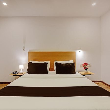 Hotel Qubic Near Igi Delhi Airport Új-Delhi Kültér fotó