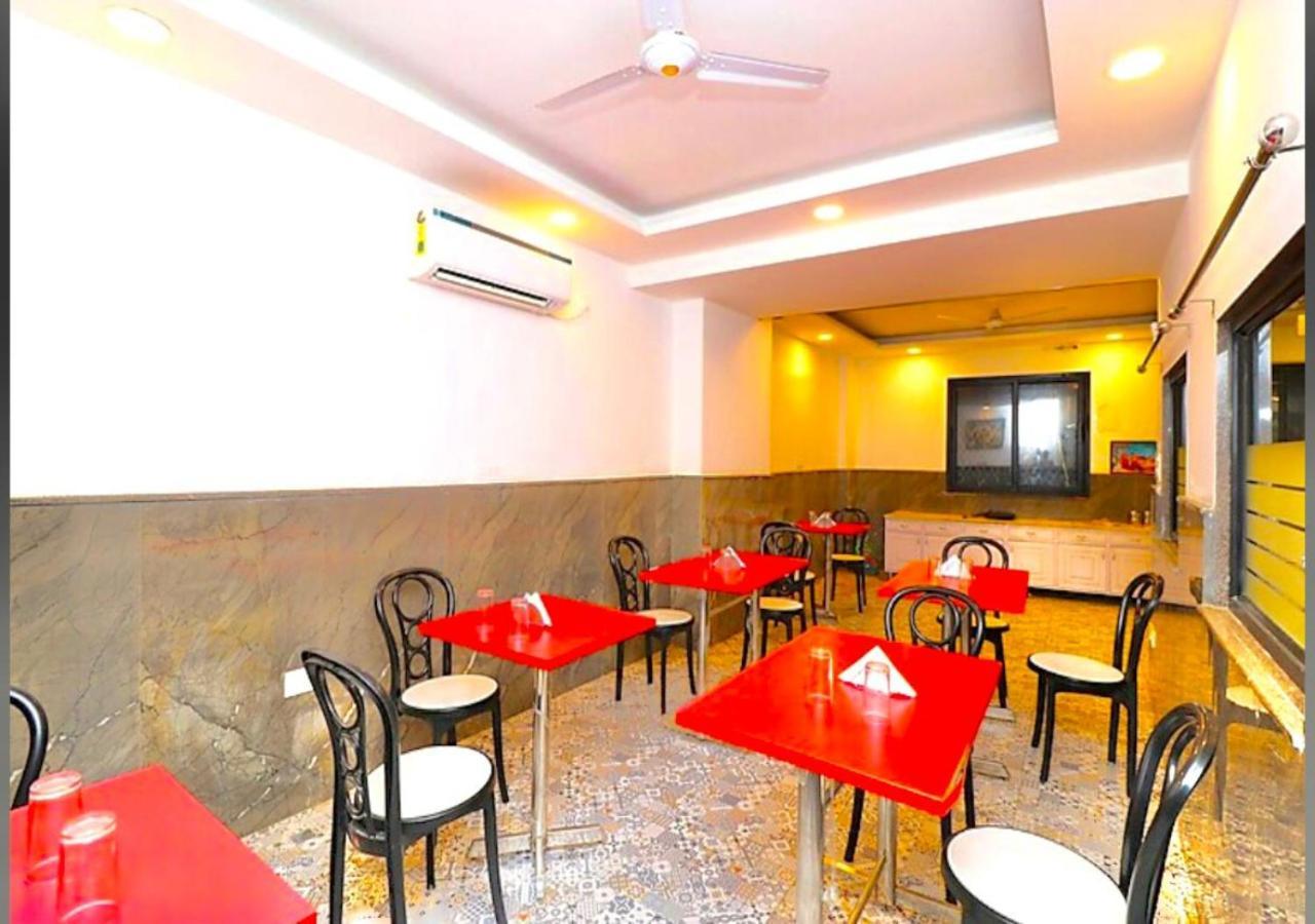 Hotel Qubic Near Igi Delhi Airport Új-Delhi Kültér fotó